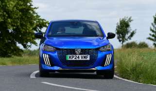 Peugeot E-208 - front cornering 