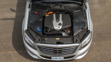 Mercedes S-Class Hybrid engine