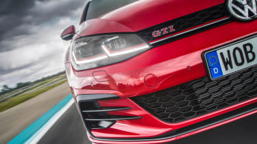 Volkswagen Golf GTI Performance Pack 2017 detail