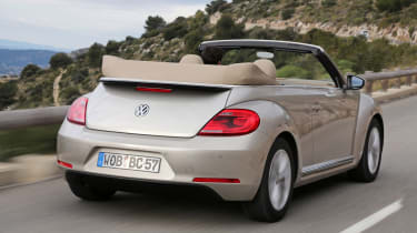 VW Beetle Cabriolet 1.4 TSI rear tracking