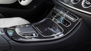 Mercedes CLS - centre console