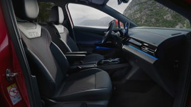 Volkswagen ID.5 GTX - front seats