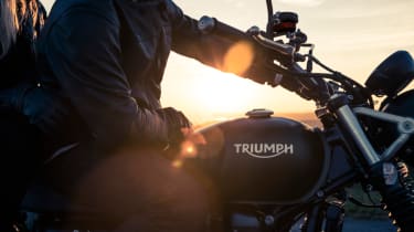Triumph Street Scrambler review - fuel tank side