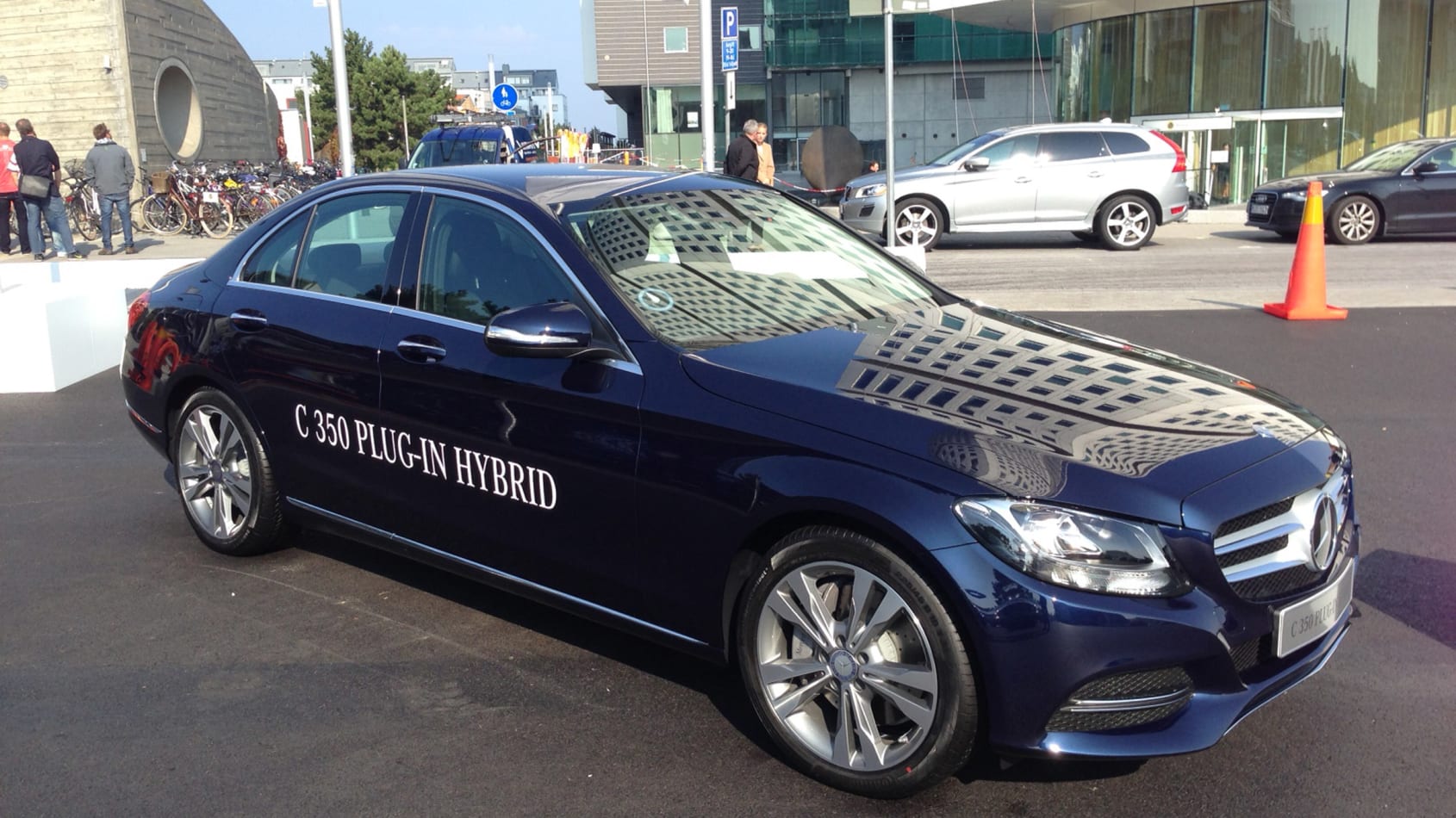 Mercedes C350 Plug-in hybrid revealed | Auto Express