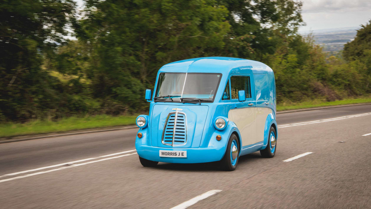 Morris Commercial returns with all-electric Morris JE van - pictures ...