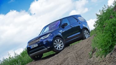 Land Rover Discovery TD6 - front static