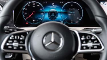 Mercedes A-Class - dials