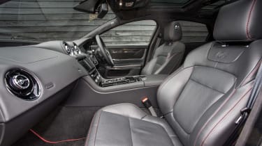 Jaguar XJR - front seats