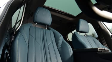 Peugeot 408 GT Puretech - front seats