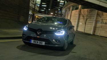 Renault Clio Urban Nav - front action
