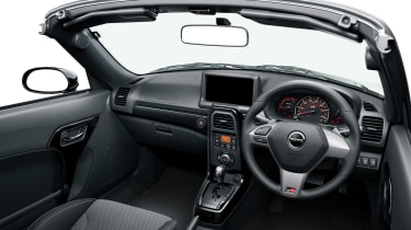 Daihatsu Copen GR Sport - interior