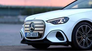 Mercedes C-Class Electric - grille