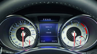 Mercedes SLK 350 dials
