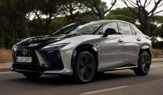 Lexus RZ 550e F Sport - front