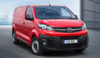 Vauxhall Vivaro - front tracking