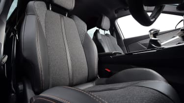 Peugeot 3008 - front seats