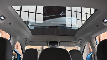 2020 Volkswagen Caddy - panoramic roof
