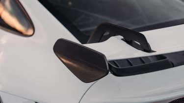 Porsche 911 GT3 - rear wing