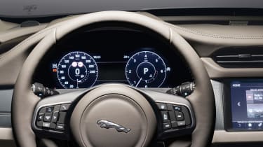 Jaguar XF Sportbrake - dials