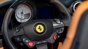 Ferrari Portofino M - steering wheel