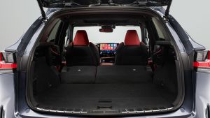 Lexus NX - boot seats down