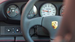 Porsche 911 Everrati - wheel