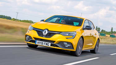 Renault Megane RS Trophy - front tracking