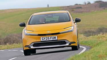 Toyota Prius Excel - front cornering