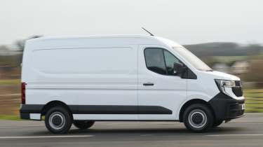 Renault Master - side