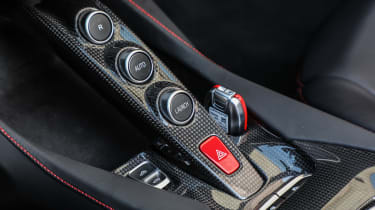 Ferrari Portofino - buttons
