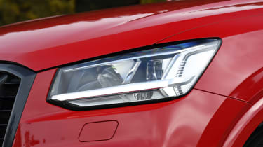 Audi SQ2 - front light
