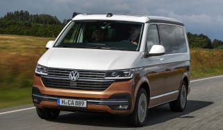 Volkswagen California T6.1 - front action