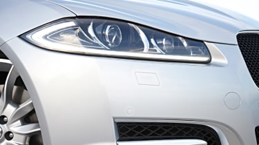 Jaguar XF Sportbrake light