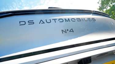 DS No4 Hybrid Etoile Nappa - rear badge