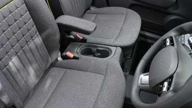 Hyundai Inster Cross - front seats