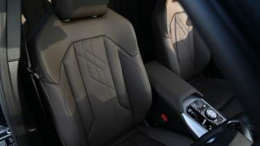 BMW X3 - front seats 