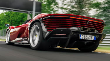 Ferrari Daytona SP3 - rear tracking