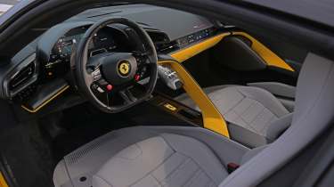 Ferrari 849 Testarossa - cabin
