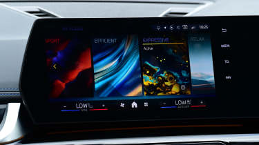 BMW iX1 - infotainment screen