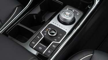 2024 Kia Sorento - gear and drive-mode selectors
