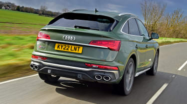 Audi SQ5 - rear tracking