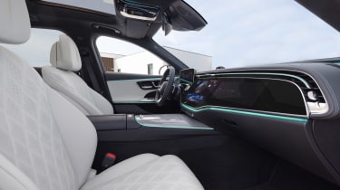 Mercedes E-Class Estate - interior