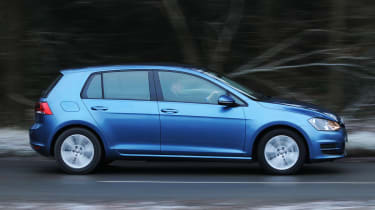 Volkswagen Golf panning