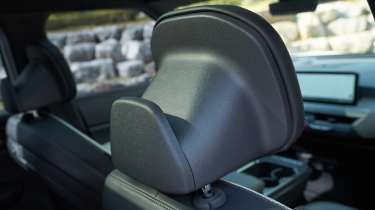 Kia EV5 - headrest
