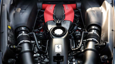 Ferrari F8 Tributo - engine