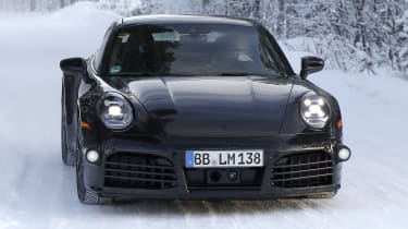 Porsche 911 facelift - spyshot 6