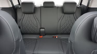 Maxus Mifa 9 - rear seats
