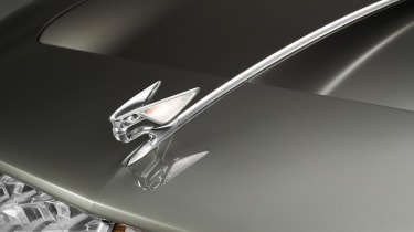 Bentley EXP 100 GT concept - badge