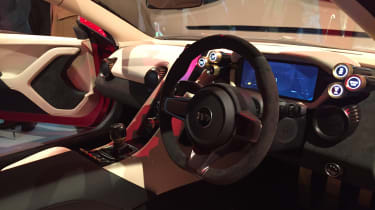 TVR Griffith reveal - dash