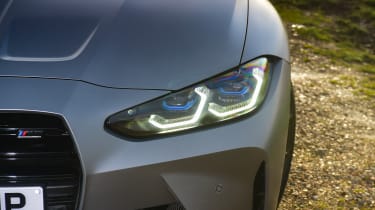 BMW M3 Touring Competition - headlights